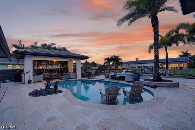 1021 Wittman DR, Fort Myers, FL 33919
