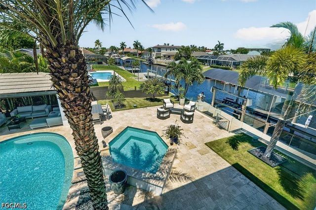 1021 Wittman DR, Fort Myers, FL 33919