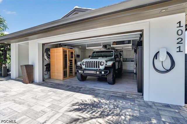1021 Wittman DR, Fort Myers, FL 33919