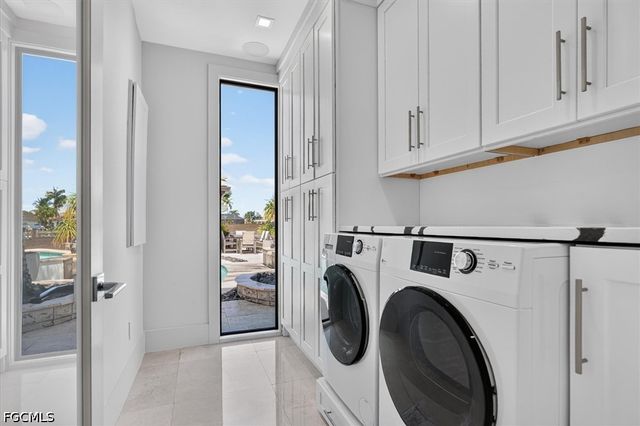 1021 Wittman DR, Fort Myers, FL 33919