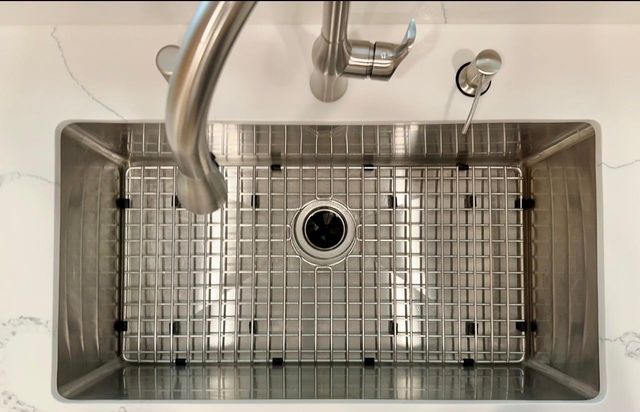 384 Lone Spur Dr, Folsom, CA 95630