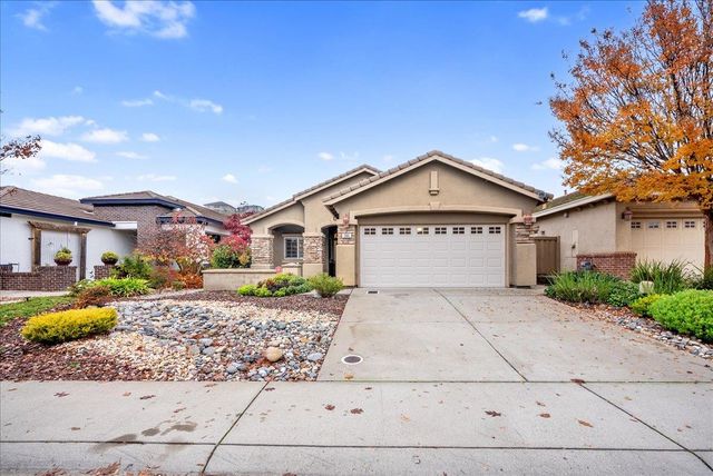 384 Lone Spur Dr, Folsom, CA 95630