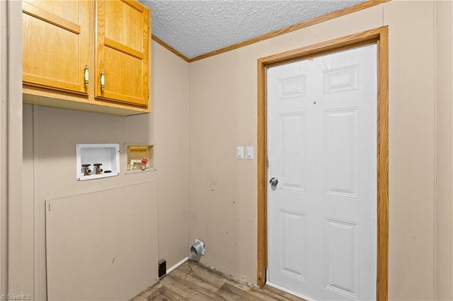 1017 Sourwood Drive, Hamptonville, NC 27020