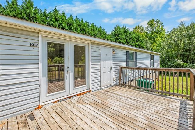 1017 Sourwood Drive, Hamptonville, NC 27020