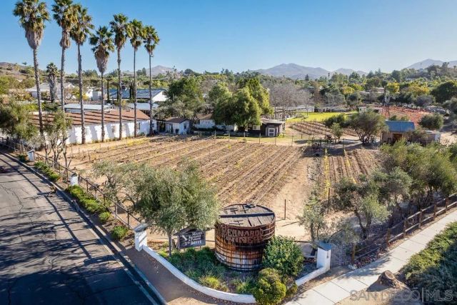 17464 Plaza Cerado 84, San Diego, CA 92128