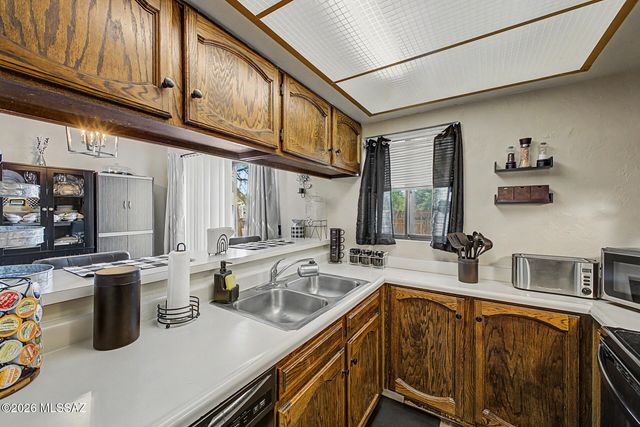 7548 E Wesley Place, Tucson, AZ 85710