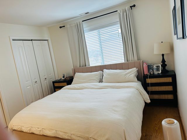 9340 Hamilton Court B, Des Plaines, IL 60016