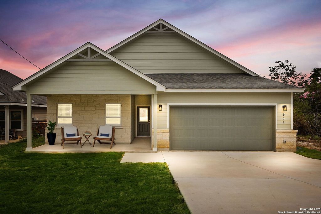 952 RIMROCK CV, Spring Branch, TX 78070