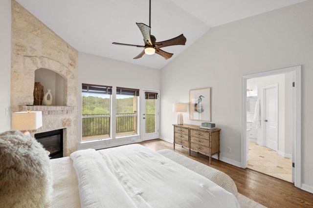 1701 Spyglass DR 10, Austin, TX 78746