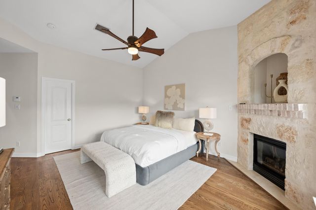1701 Spyglass DR 10, Austin, TX 78746