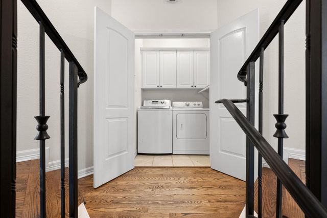 1701 Spyglass DR 10, Austin, TX 78746