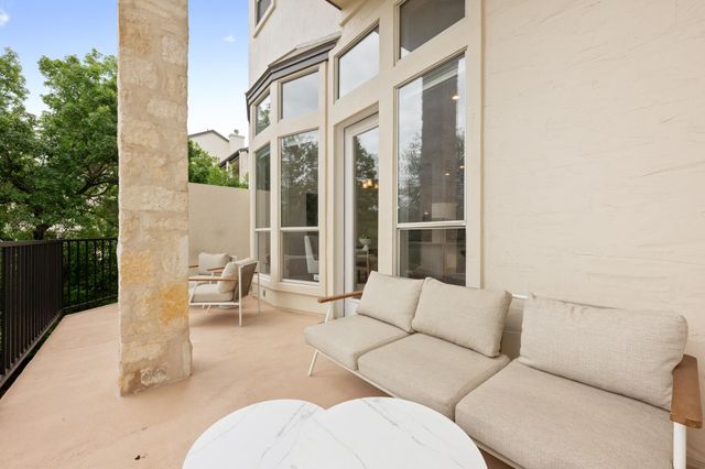 1701 Spyglass DR 10, Austin, TX 78746
