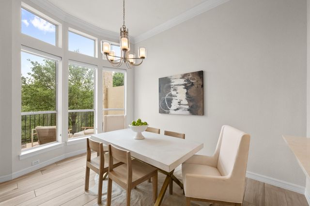1701 Spyglass DR 10, Austin, TX 78746
