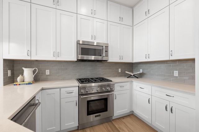 1701 Spyglass DR 10, Austin, TX 78746