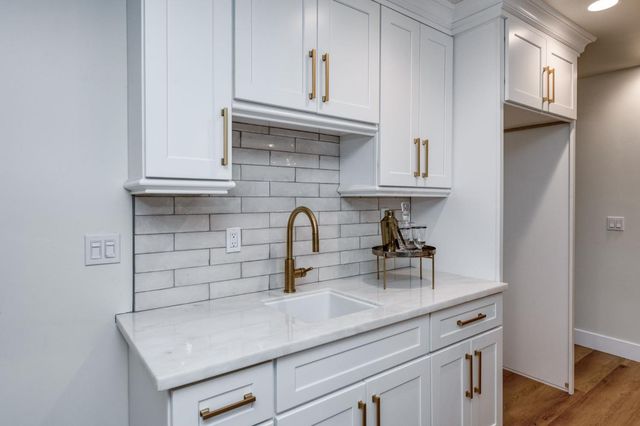 2511 W Barstow Avenue, Fresno, CA 93711