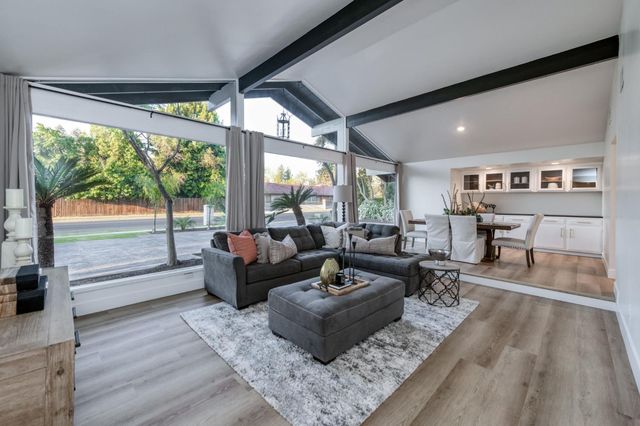 2511 W Barstow Avenue, Fresno, CA 93711