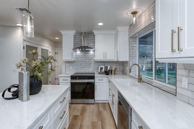 2511 W Barstow Avenue, Fresno, CA 93711