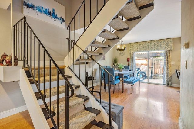 4022 Knoll Top Ct, Carmichael, CA 95608