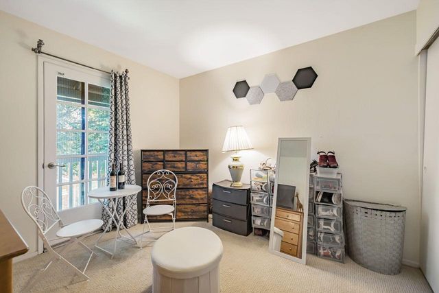 4022 Knoll Top Ct, Carmichael, CA 95608