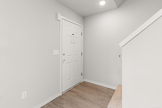 35300 Brittany Drive, New Baltimore, MI 48047