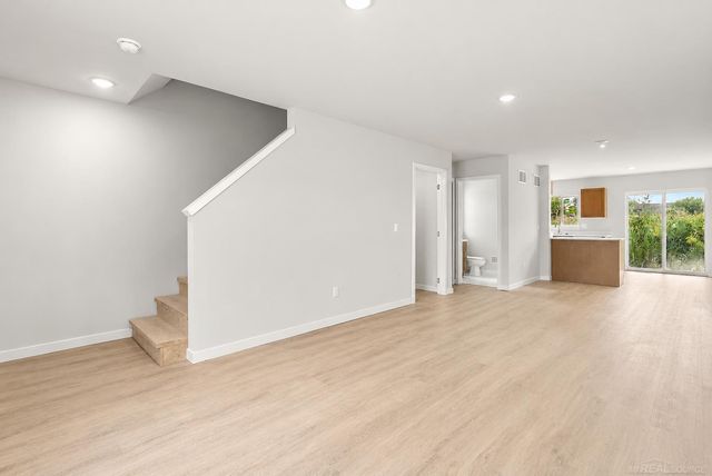 35300 Brittany Drive, New Baltimore, MI 48047
