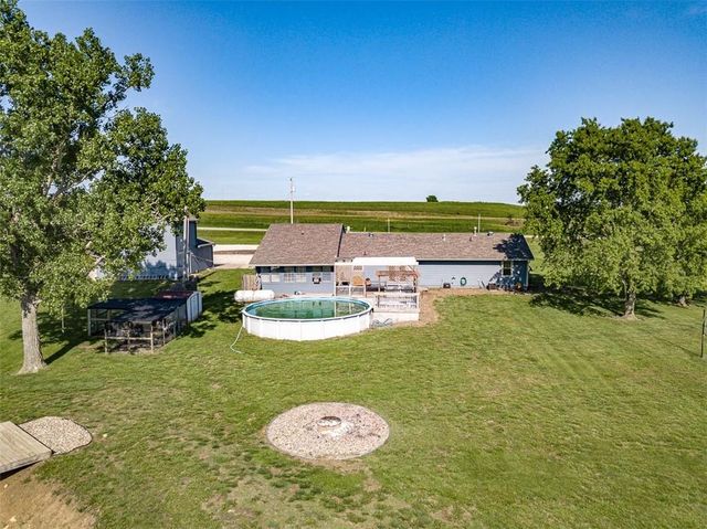 3668 Colorado Road, Pomona, KS 66076