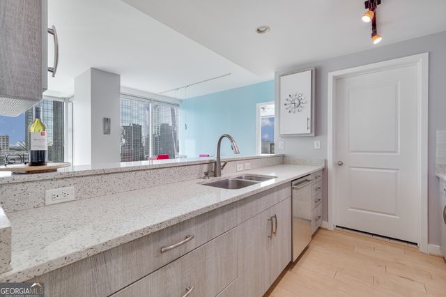 3338 Peachtree Road 1409, Atlanta, GA 30326