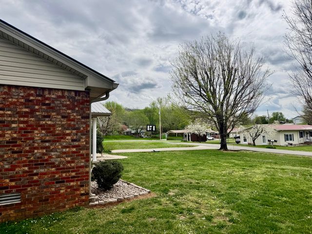 86 Pine Street, Monticello, KY 42633