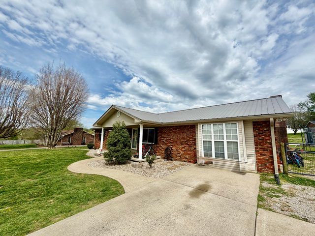 86 Pine Street, Monticello, KY 42633