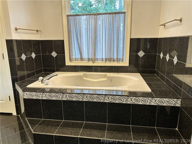 493 Kingsford Drive, Fayetteville, NC 28314