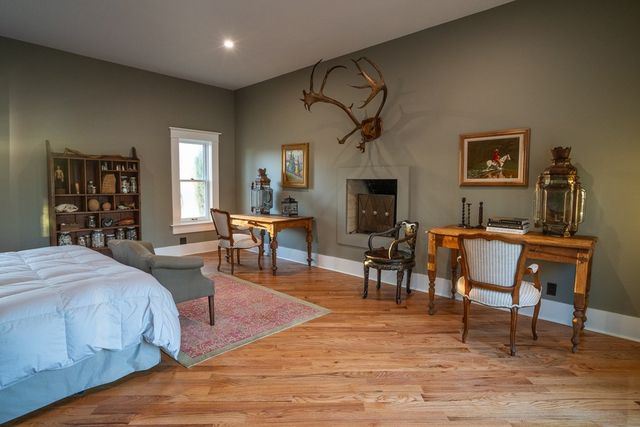 401 Plateau St, Marfa, TX 79843