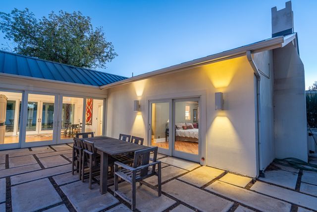 401 Plateau St, Marfa, TX 79843