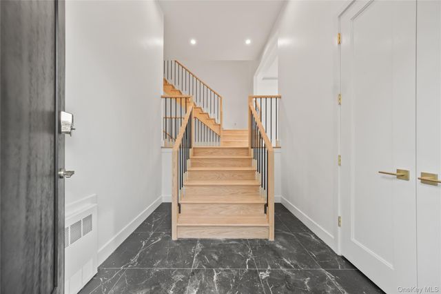 23 Singer Avenue 211, Spring Valley, NY 10977