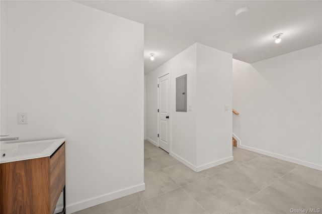 23 Singer Avenue 211, Spring Valley, NY 10977