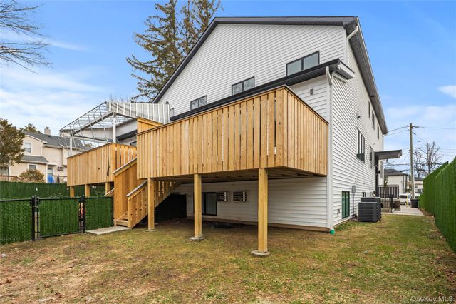 23 Singer Avenue 211, Spring Valley, NY 10977