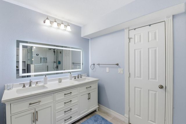 43 Regency Point, Montgomery, TX 77356