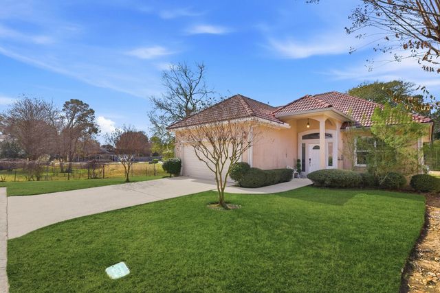 43 Regency Point, Montgomery, TX 77356