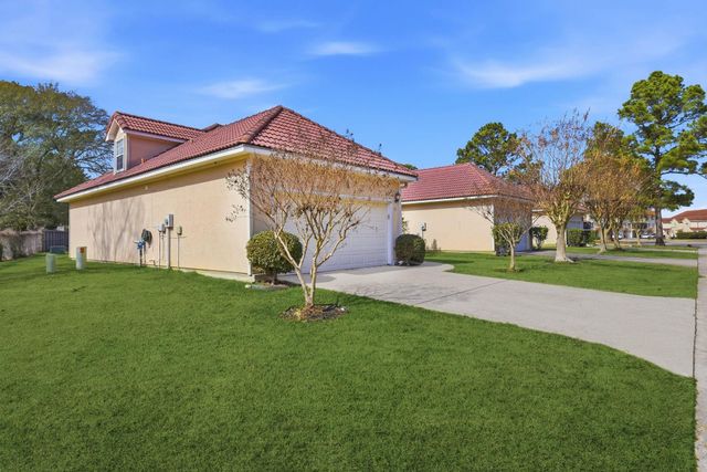 43 Regency Point, Montgomery, TX 77356