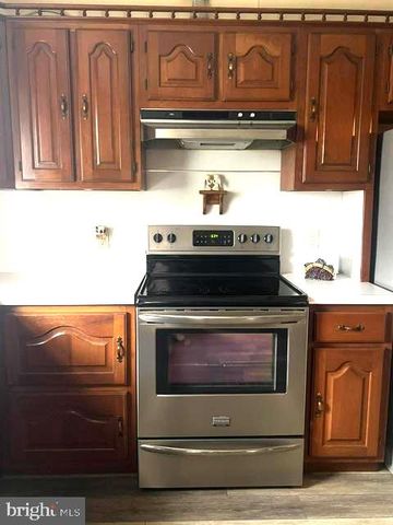 317 CENTRE AVE, Schuylkill Haven, PA 17972