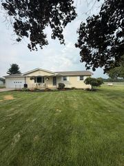 150 Lake Road NE, Lancaster, OH 43130