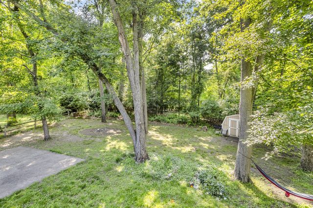 2212 Aurora Drive, Jackson, MI 49203