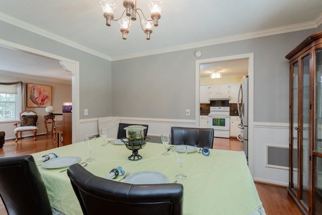 1112 SHARPES DR, Harrisonburg, VA 22801
