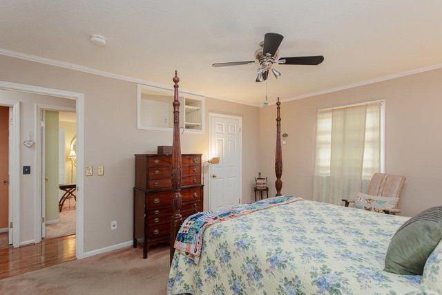 1112 SHARPES DR, Harrisonburg, VA 22801