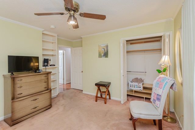 1112 SHARPES DR, Harrisonburg, VA 22801