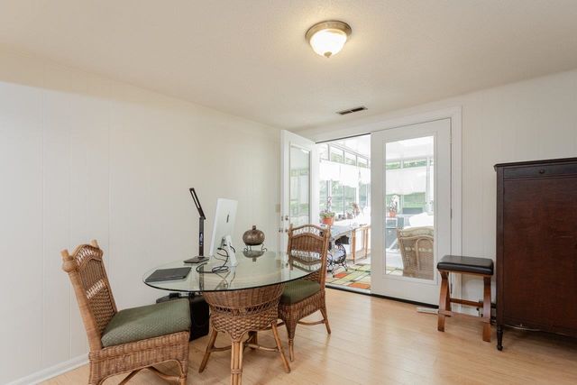 1112 SHARPES DR, Harrisonburg, VA 22801