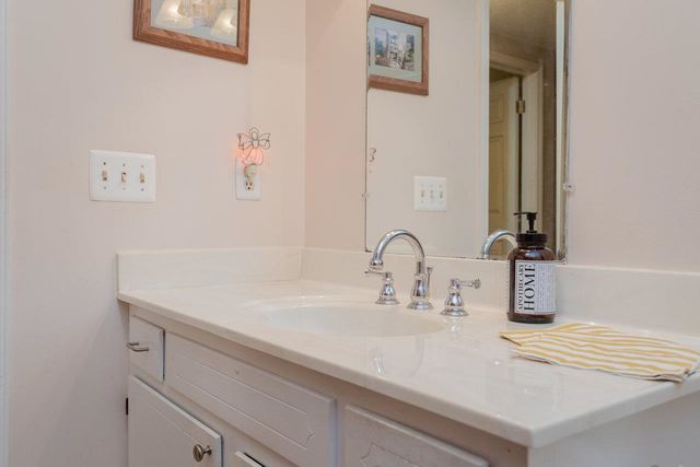 1112 SHARPES DR, Harrisonburg, VA 22801
