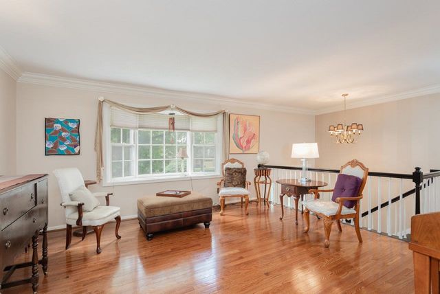 1112 SHARPES DR, Harrisonburg, VA 22801