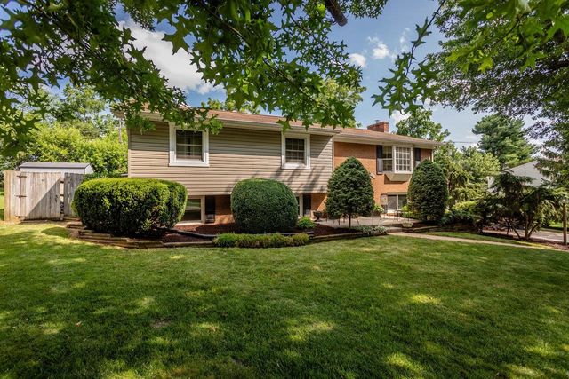 1112 SHARPES DR, Harrisonburg, VA 22801