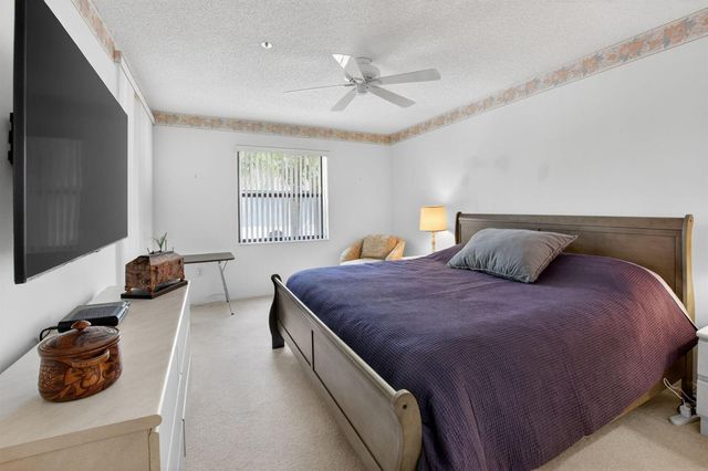 5153 Floria Drive J, Boynton Beach, FL 33437