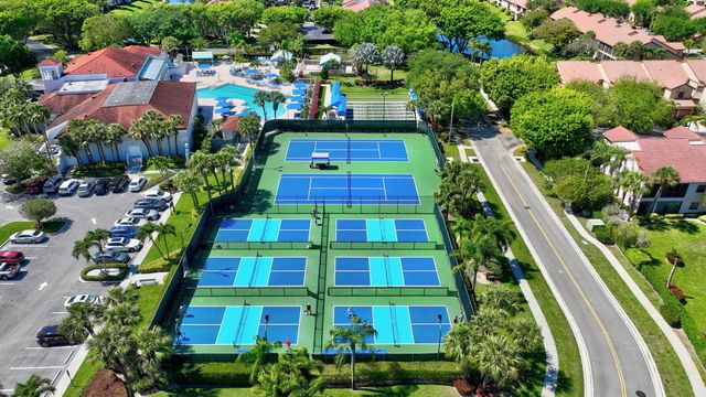 5153 Floria Drive J, Boynton Beach, FL 33437